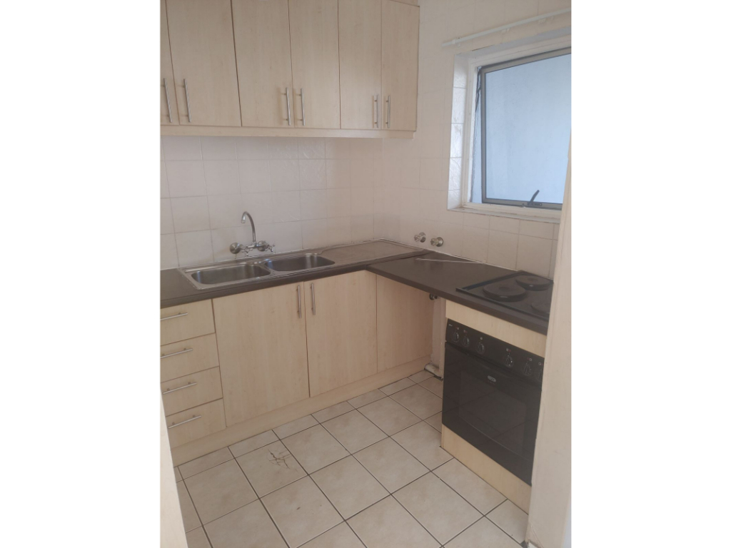 10. Kitchen 2