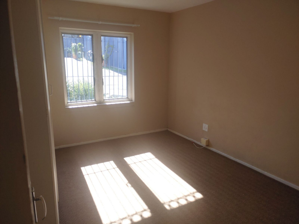 17. bedroom